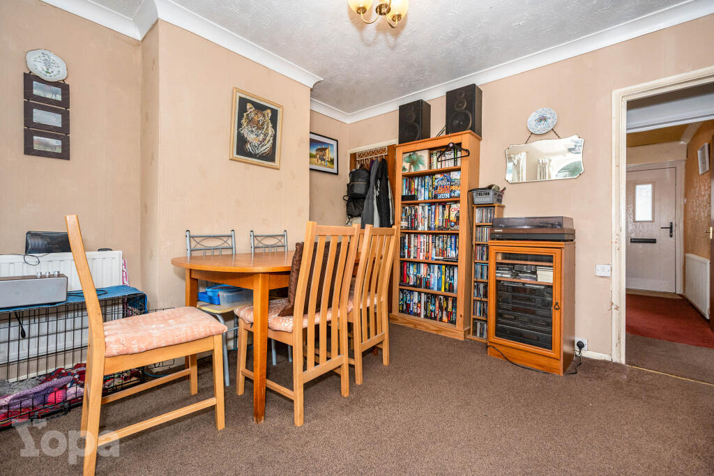 Charles Street, Greenhithe, DA9 - More