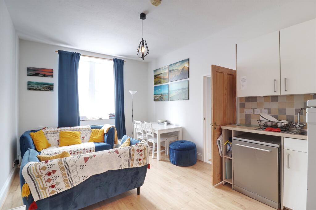 Beach Road, Woolacombe, Devon, EX34 photo 4