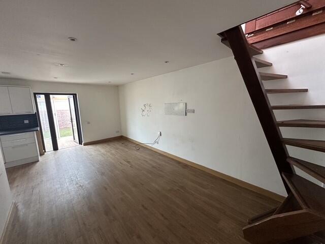 House in London, Marks Gate - View 4