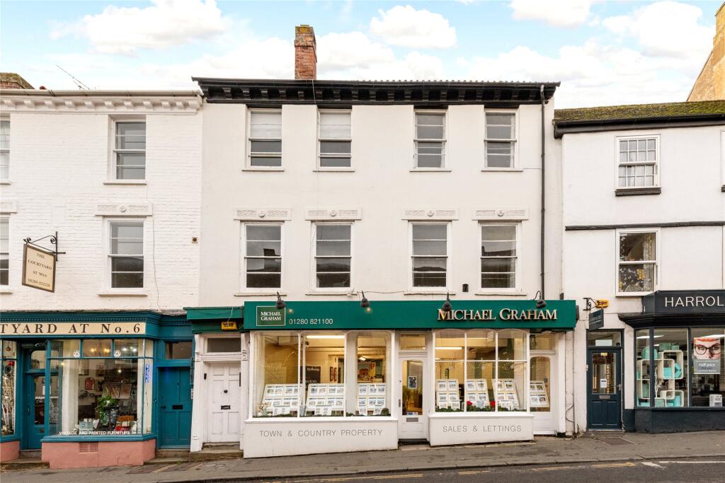 Main image of property: Bridge Street, Buckingham, Buckinghamshire, MK18