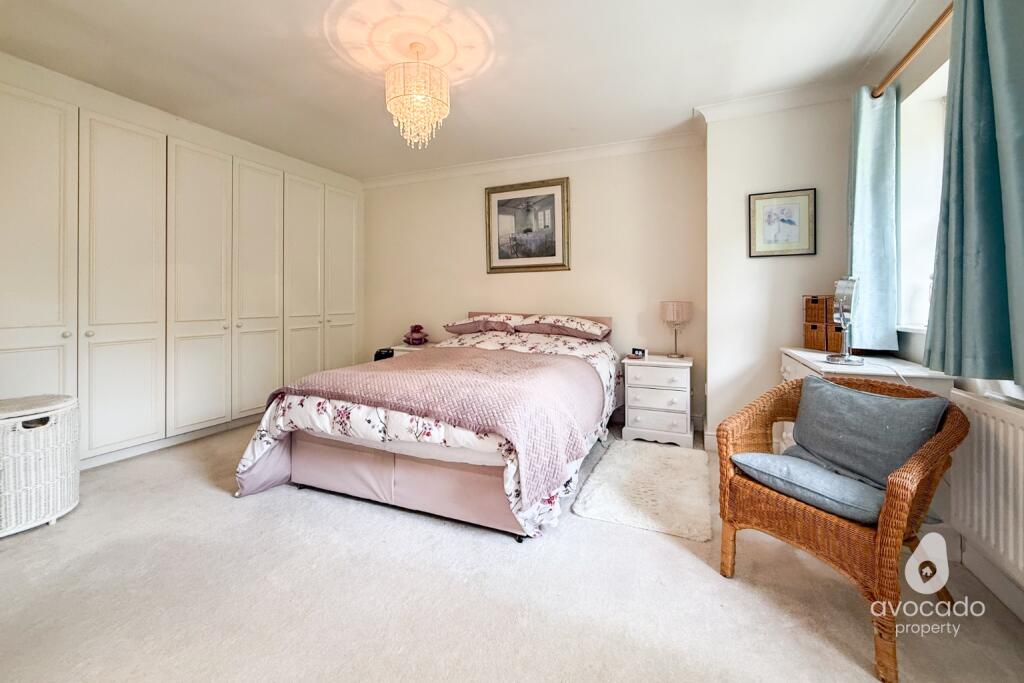 Barker Close, Arborfield, RG2 photo 3