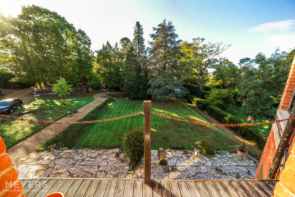 Apartment in Bournemouth, Colehill - View 3