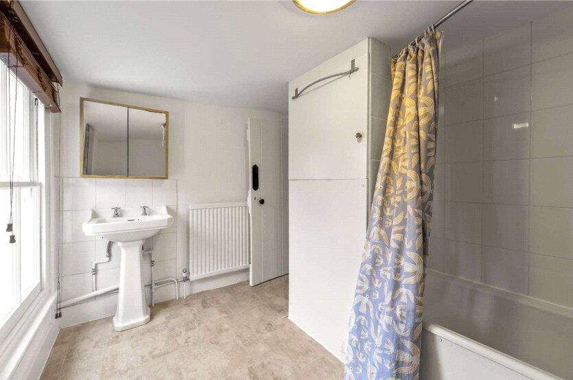 Apartment in Twickenham - View 5