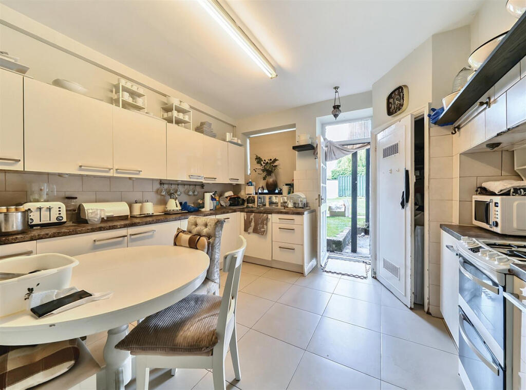 Apartment in London - View 4