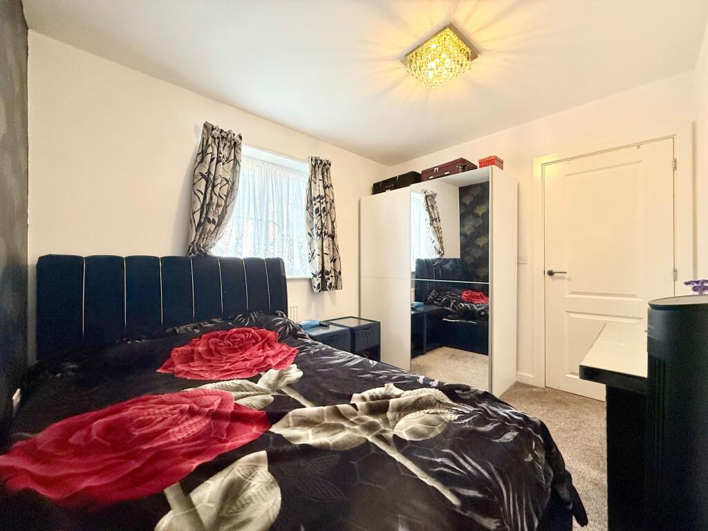 House in Luton - More