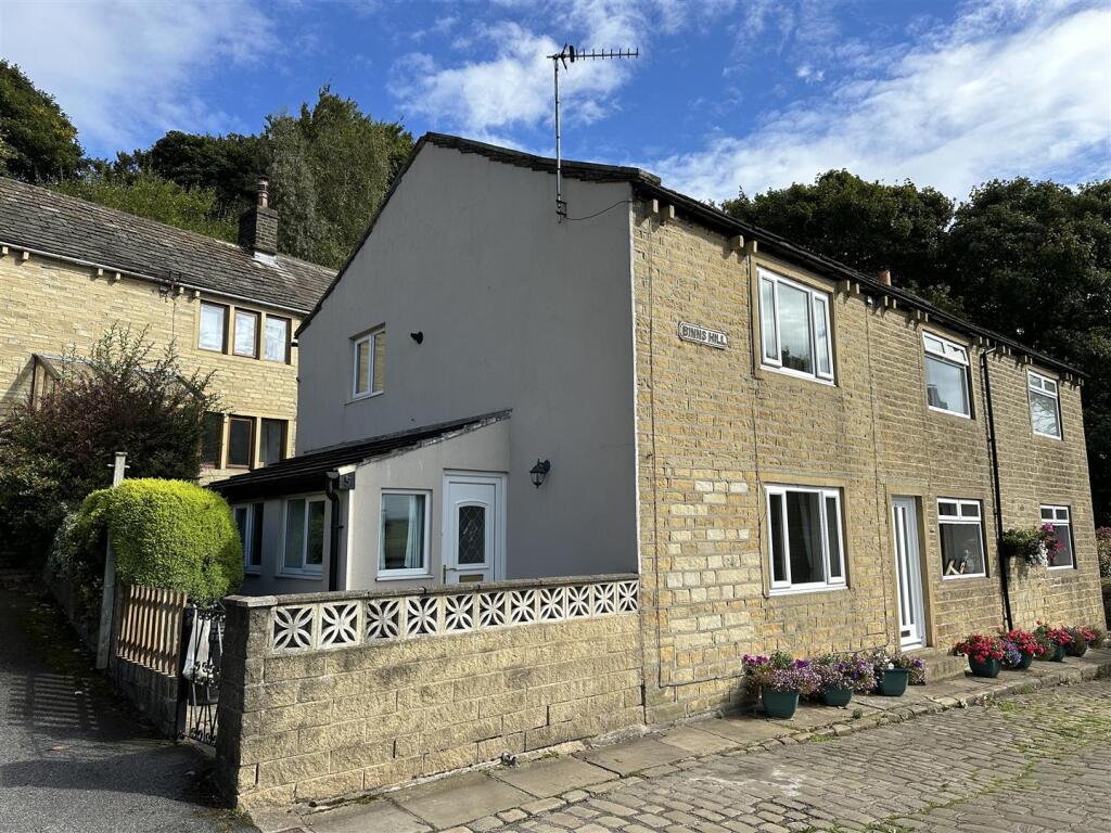 Main image of property: Binns Hill, Warley, HX2 7SJ