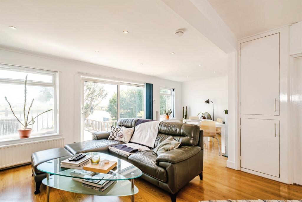Brighton Road, Lancing photo 4
