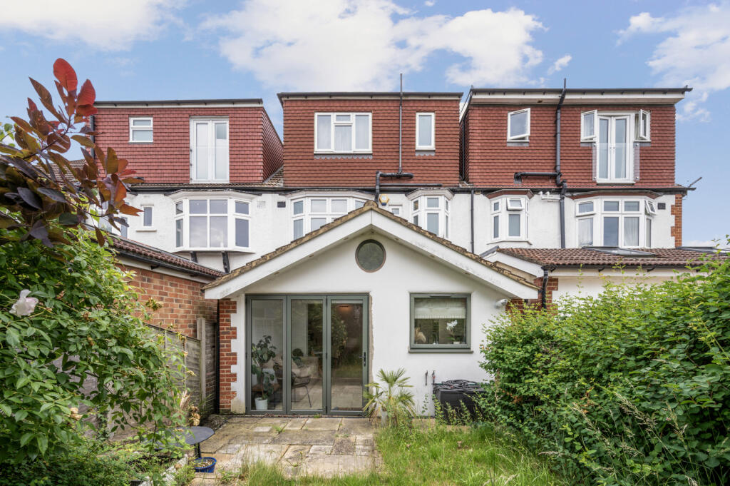 House in London - View 2