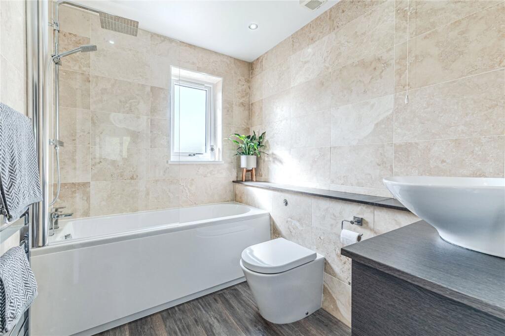 House in Leeds - View 4