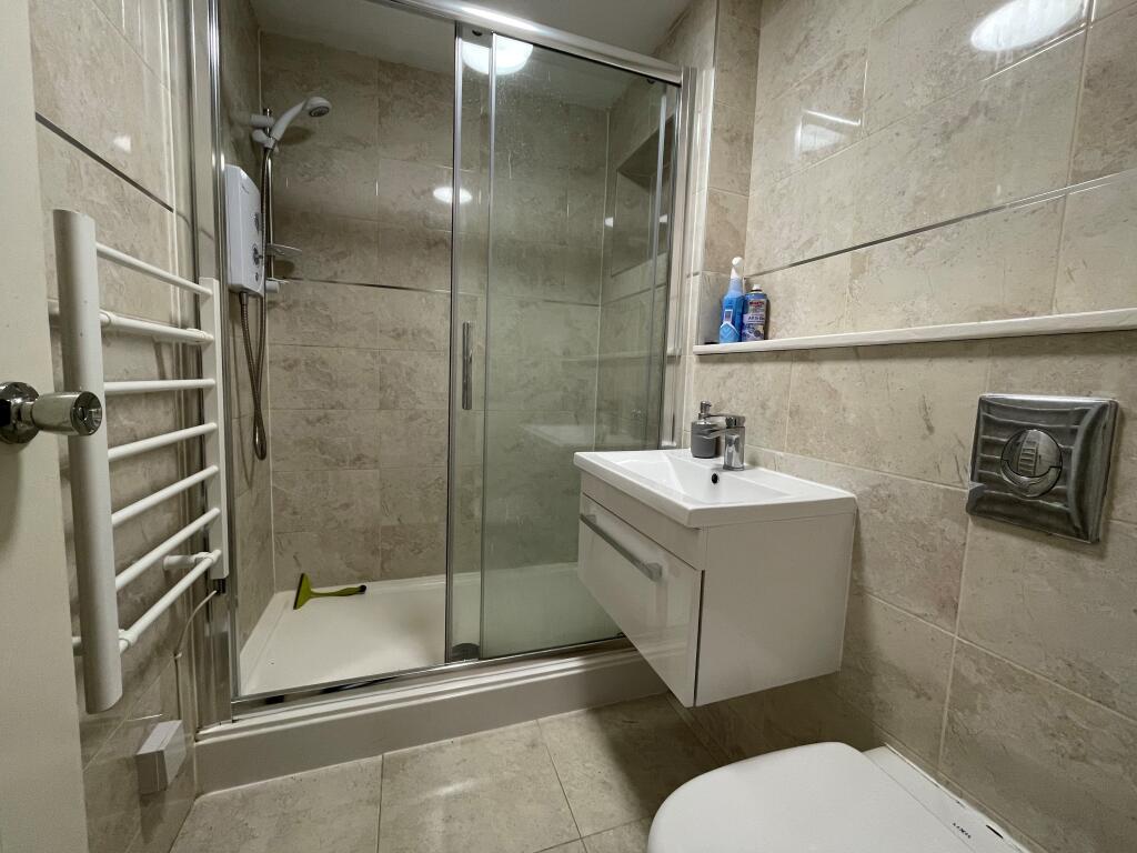 Apartment in Leicester - View 3