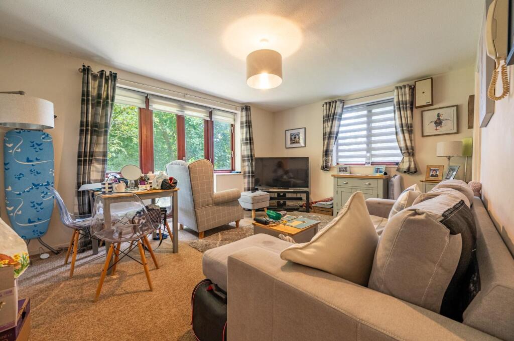Apartment in Chelmsford - View 3