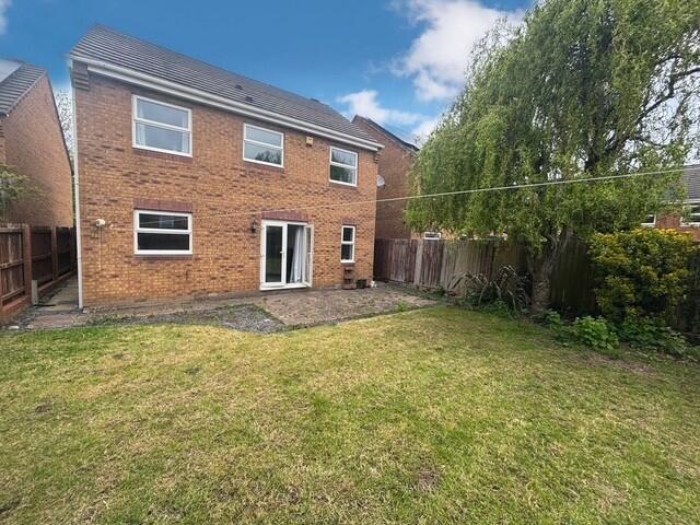 6 bedroom house for rent