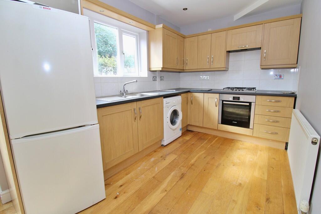 Chamberlain Road, Rugby photo 2