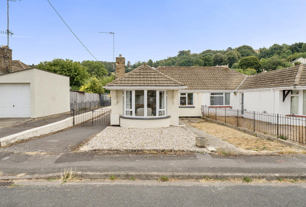 Main image of property: Stringers Drive, Stroud, Gloucestershire, GL5