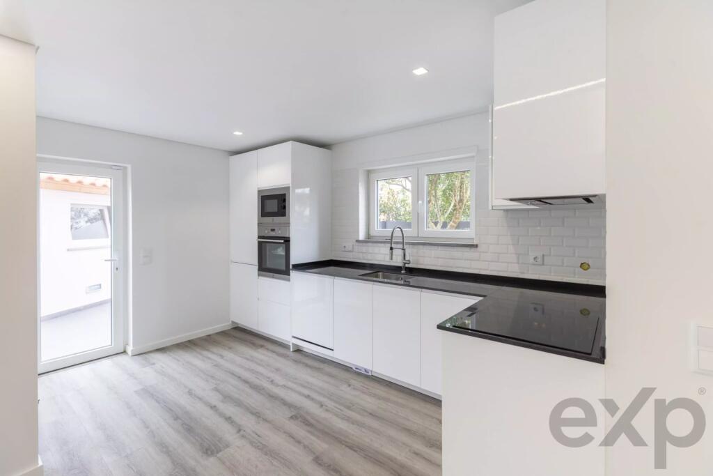 Main image of property: Lisbon, Alcabideche