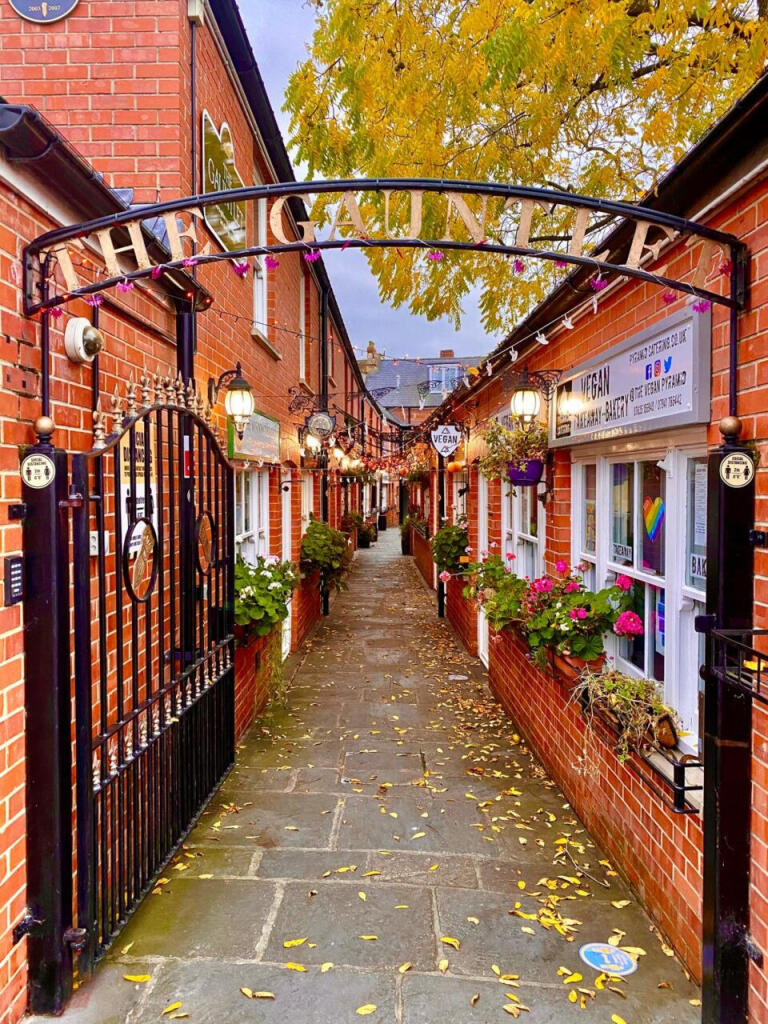 Main image of property: The Gauntlet, St. Johns Square, Glastonbury, Somerset, BA6