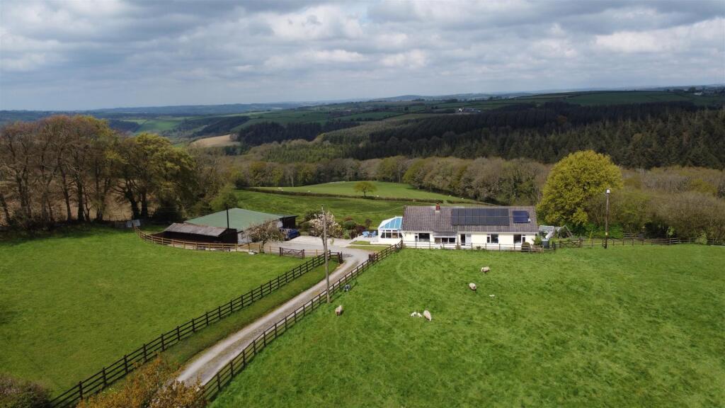 Main image of property: Chittlehamholt