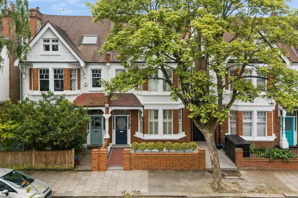 Main image of property: Wavendon Avenue, London, W4
