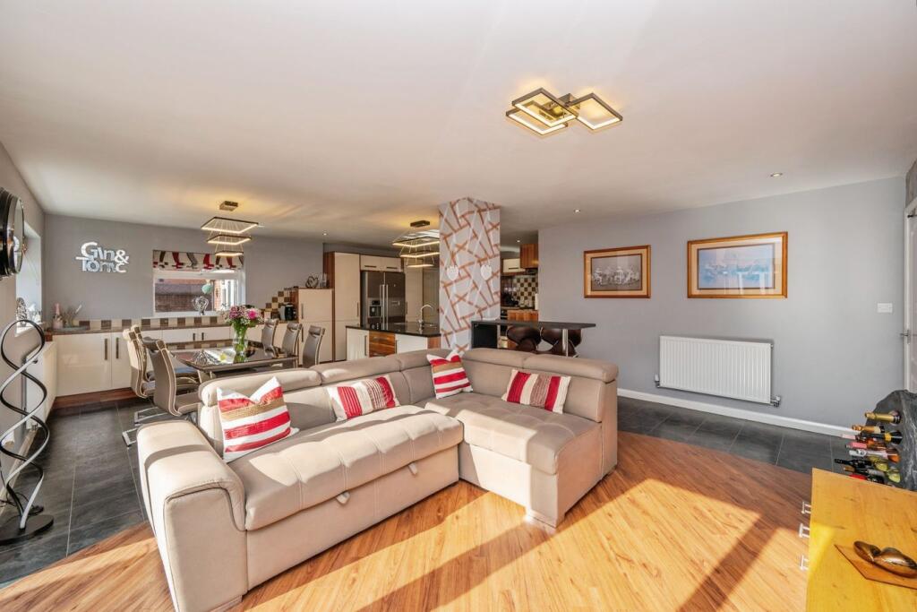 House in Stoke-on-Trent - View 5