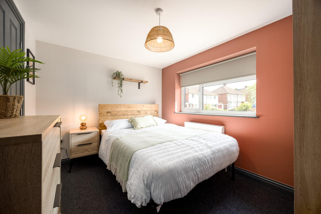 Main image of property: Laburnum Road