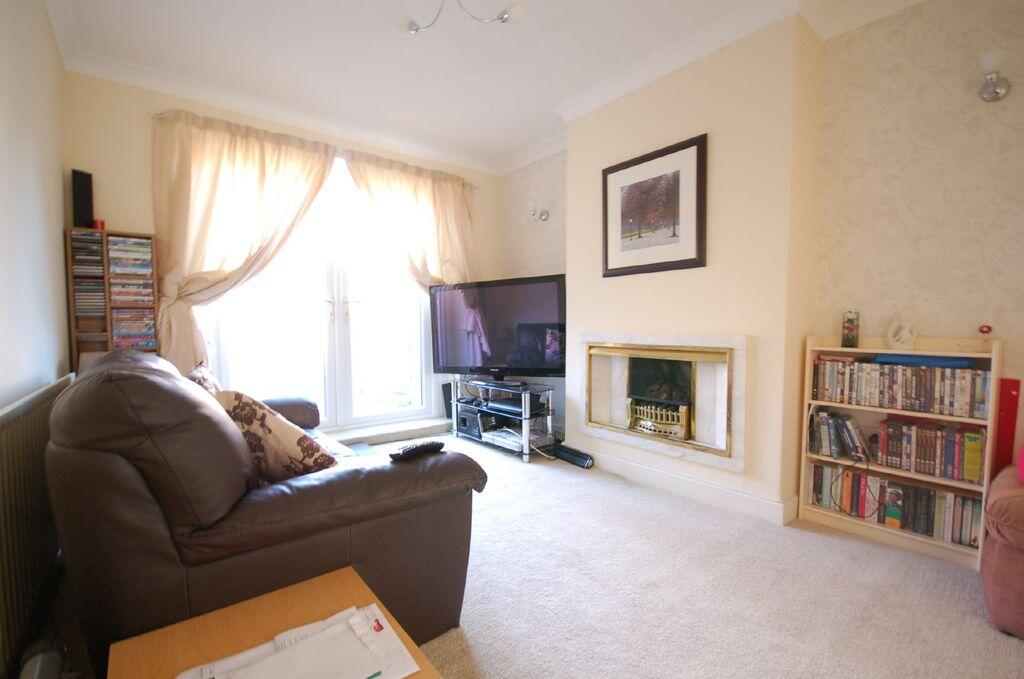 29 Beverley Grove photo 3