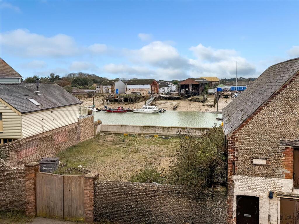 Pharos Quay, River Road, Littlehampton photo 2