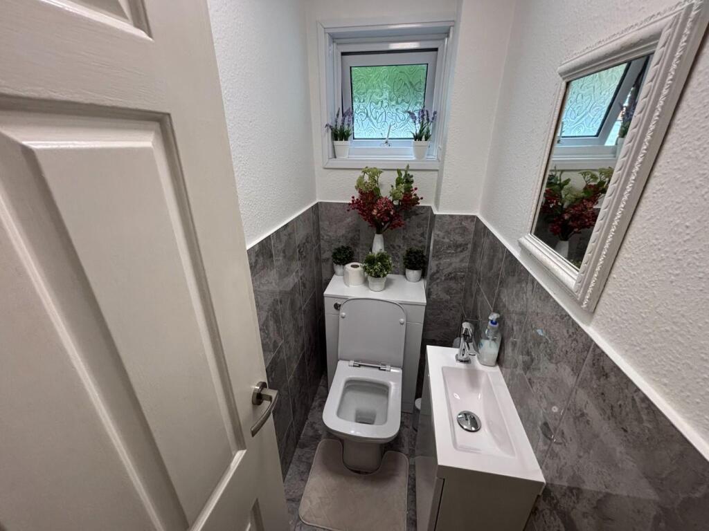 Prentice Court, Goldings, Northampton NN3 – další