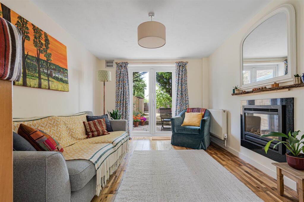 House in Cambridge, Barnwell - View 2