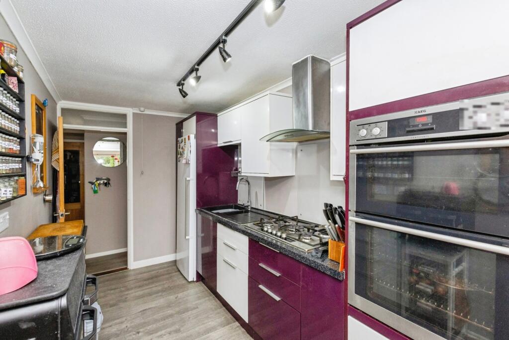 House in Portsmouth - View 4