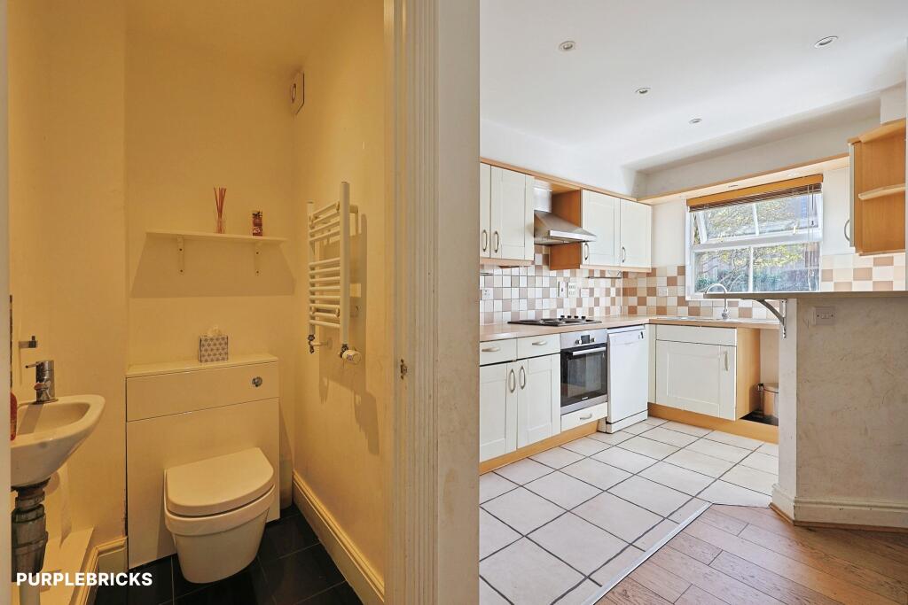 House in London - View 3