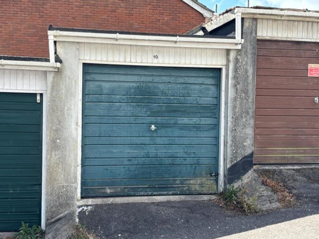 Main image of property: Headway Rise, Teignmouth, TQ14