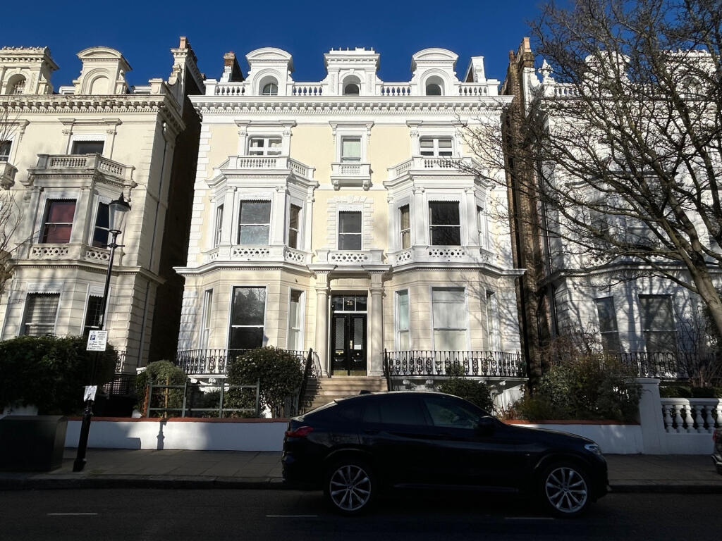 Main image of property: Flat 6, 28 Pembridge Square, Notting Hill, London, W2
