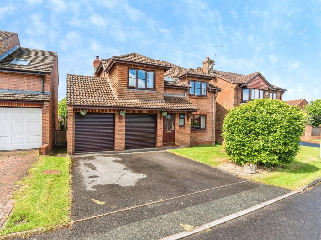 Main image of property: The Vineyards, North Baddesley, Southampton, Hampshire, SO52