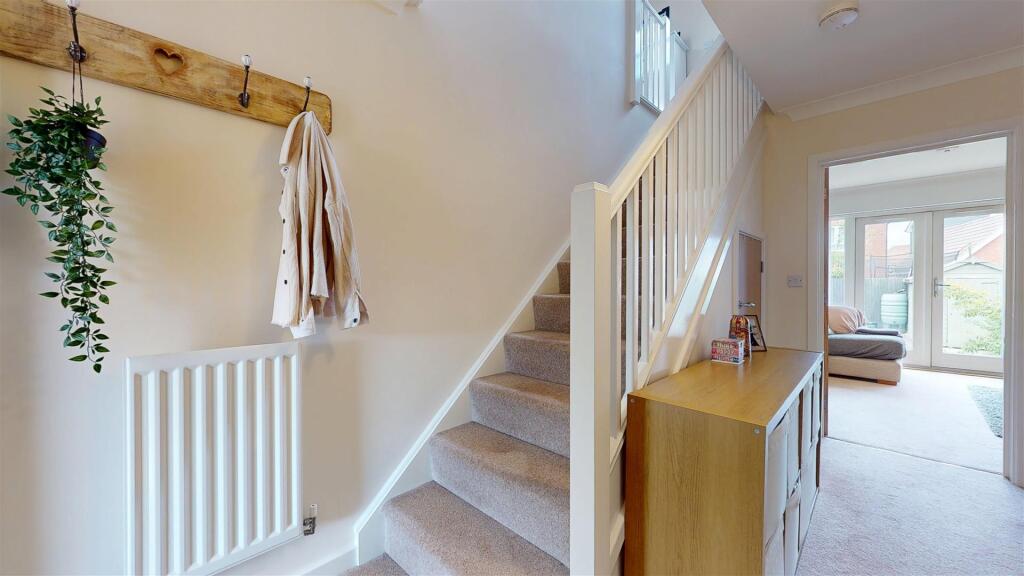 House in Milton Keynes, Middleton / Milton Keynes Village, Broughton and Milton Keynes - View 4