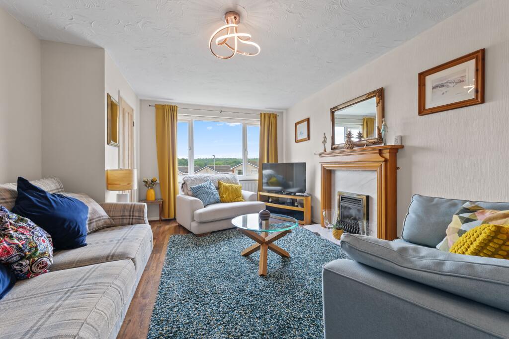 Hill View Road, Kimberworth, Rotherham, S61 photo 2