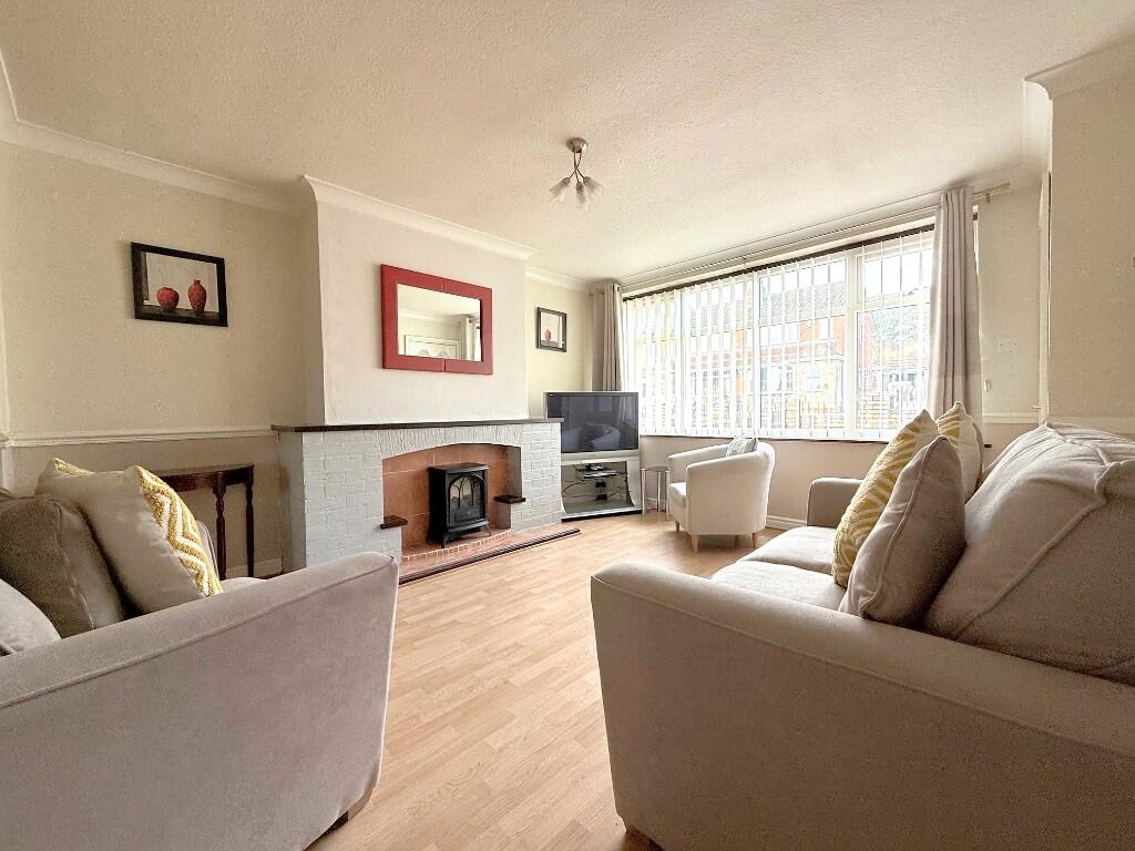 Southborough Crescent, Stoke-On-Trent, Staffordshire, ST6 photo 4