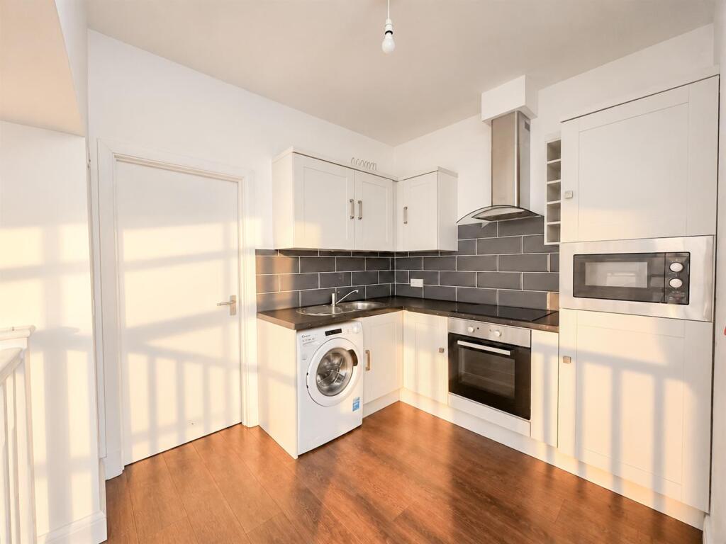 Apartment in Tonbridge - View 5