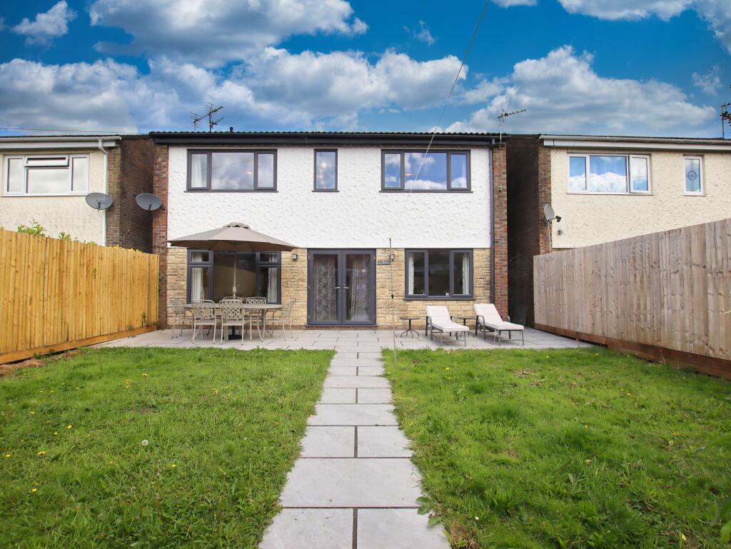 Main image of property: Maes Yr Afon, Pontyclun, CF72 9DL