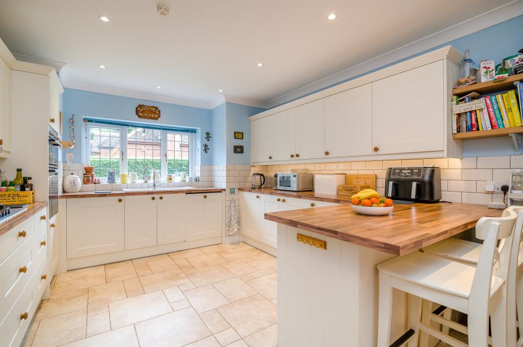 House in Underwood, Llanbeder, Langstone - View 3