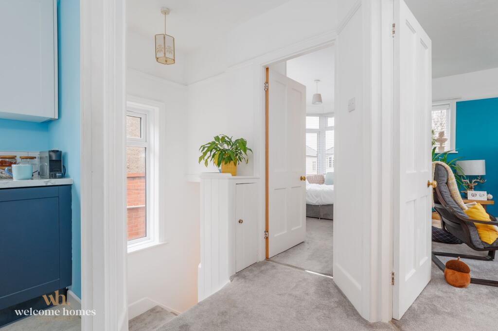 Apartment in Christchurch, Iford, Bournemouth - View 5