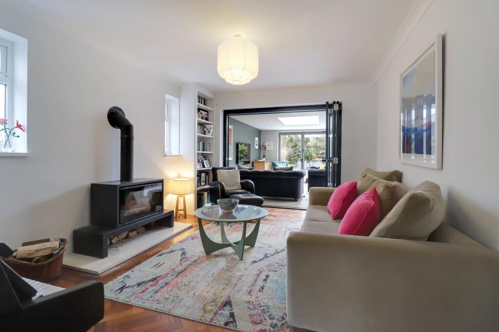 Thistledene, Thames Ditton, KT7 - View 6