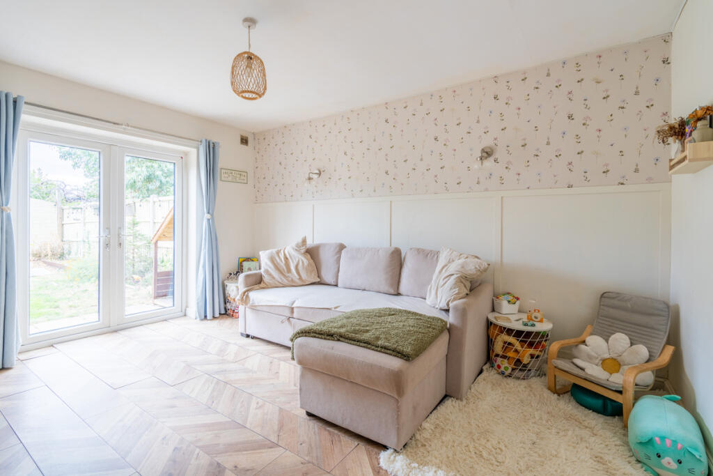 House in Worcester - View 2