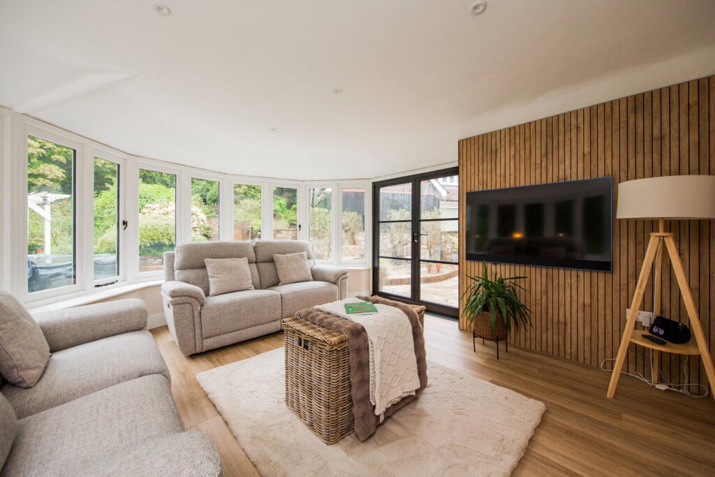 Ghyll Road, Crowborough photo 4