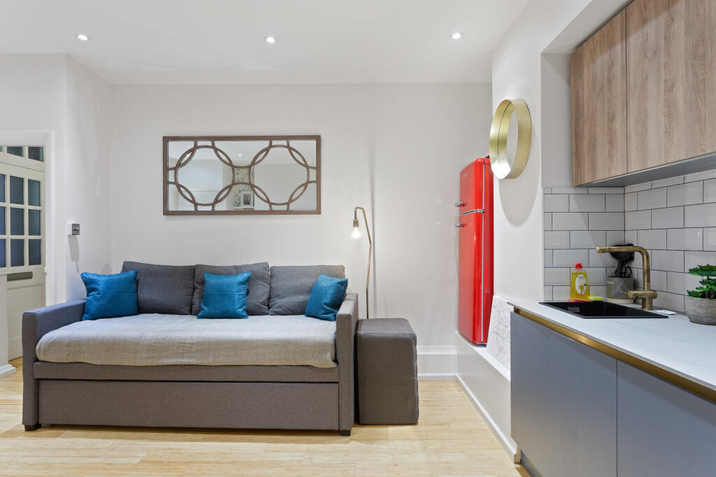 1 bedroom flat for rent