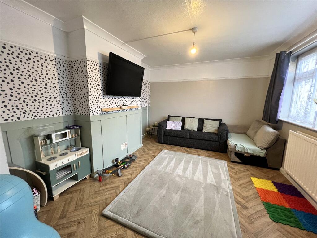Woollam Road, Arleston, Telford, Shropshire, TF1 photo 2