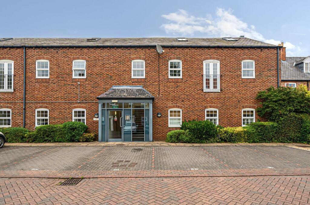 Main image of property: Flemingate House, Flemingate Court, Beverley, East Yorkshire, HU17