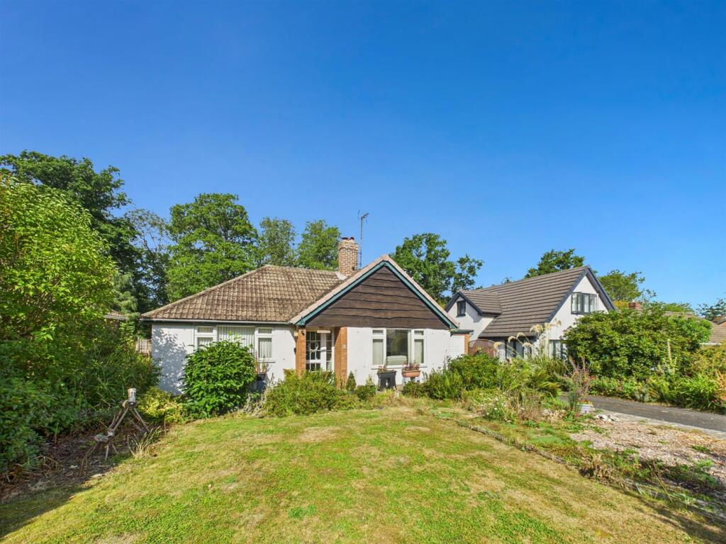 2-bed detached on 8 Ashford Drive, Pontesbury, Shrewsbury, SY5 0QP, £325,000