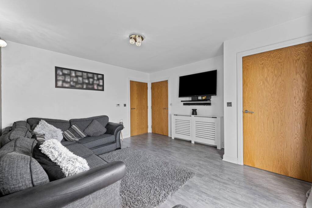 House in Barnsley, Stairfoot - View 4