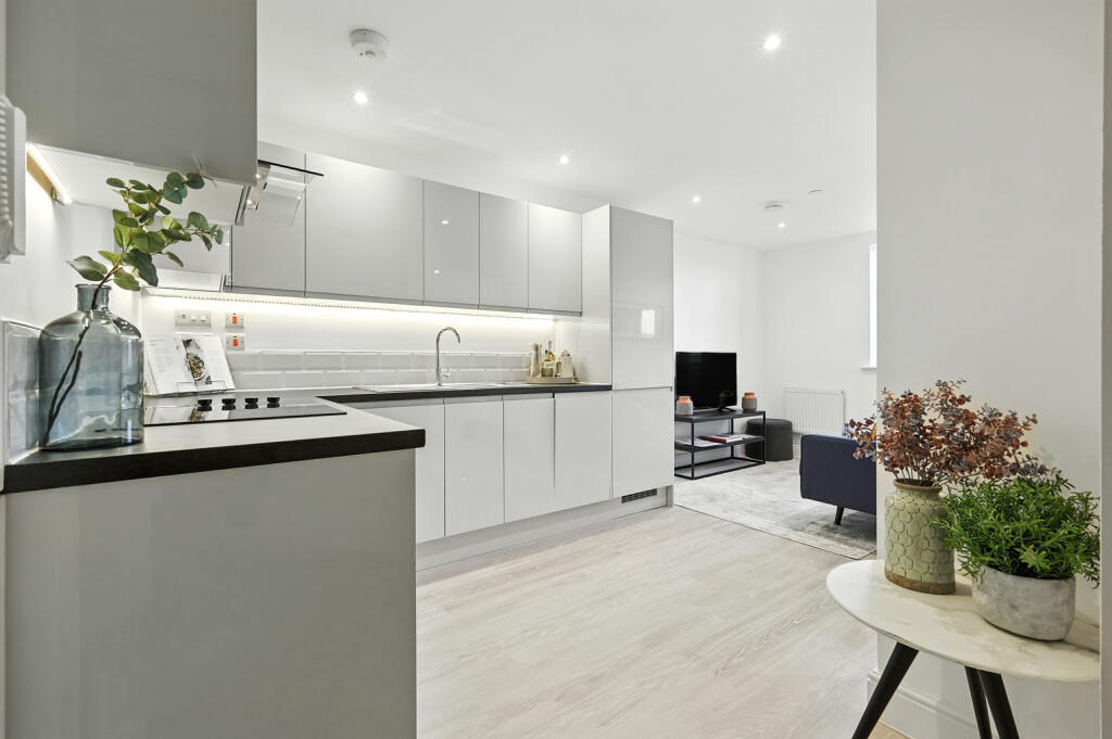 Main image of property: Cambridge Place, Aylesbury
