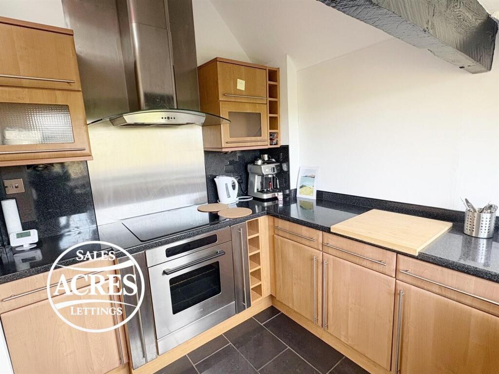 Apartment in Birmingham, Sutton Coldfield - View 5